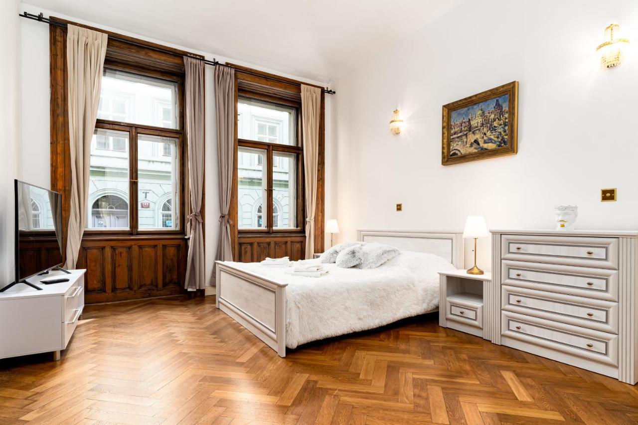 Magnificent King Suite Praha Exteriér fotografie