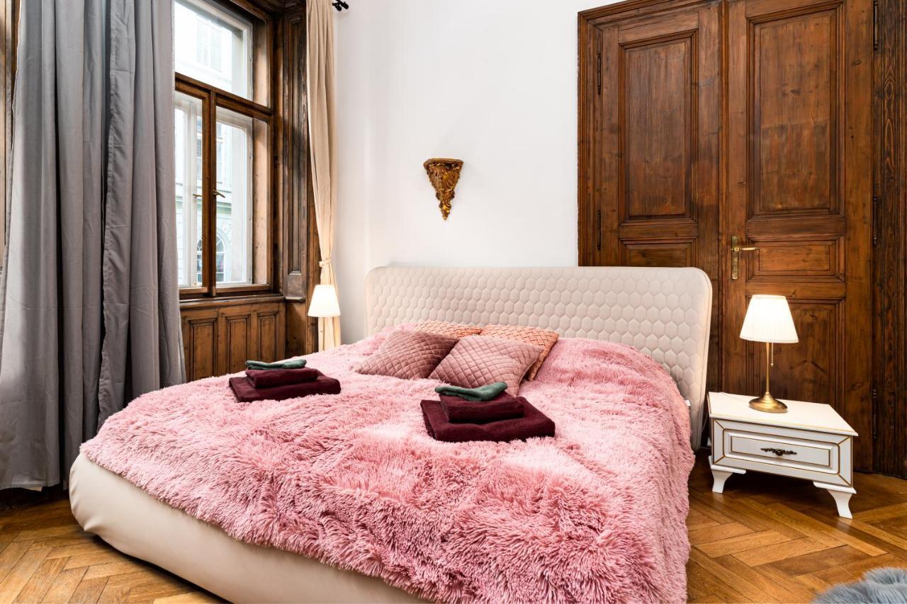 Magnificent King Suite Praha Exteriér fotografie